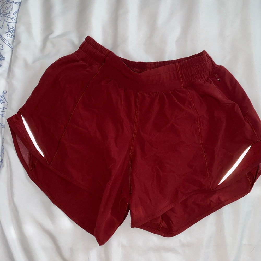 LULULEMON HOTTY HOT SHORTS